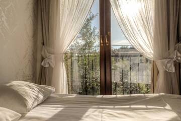 Фото номера Улучшенный двухместный номер с 1 кроватью Отель Hotel Korona г. Рыбник 5